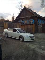 2004 Nissan Teana Pictures