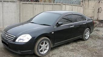 2004 Nissan Teana Photos