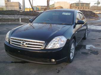 2004 Nissan Teana Pictures