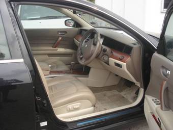2004 Nissan Teana Photos