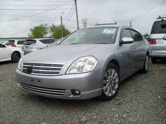 2004 Nissan Teana Pictures