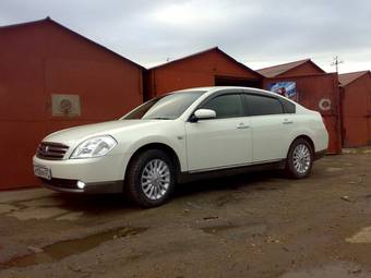 2004 Nissan Teana Photos
