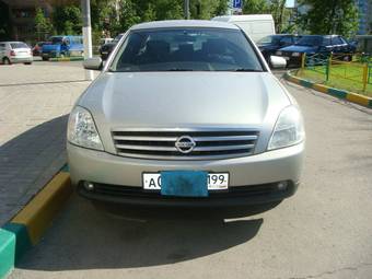 2004 Nissan Teana Pictures