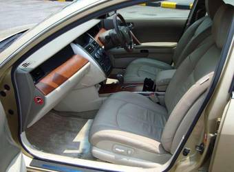 2004 Nissan Teana Pictures
