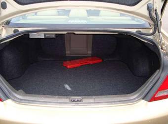 2004 Nissan Teana Pictures