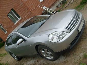 2004 Nissan Teana Pics