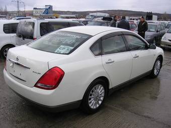 2004 Nissan Teana Pics