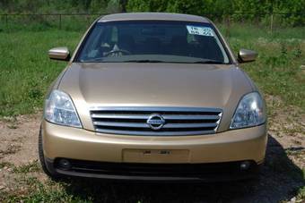 2004 Nissan Teana Photos