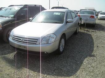 2004 Nissan Teana Photos