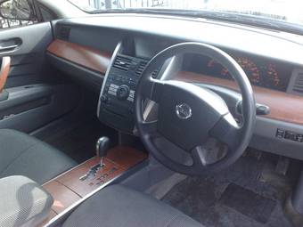 2004 Nissan Teana Photos