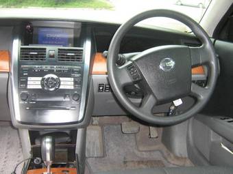 2004 Nissan Teana Pictures