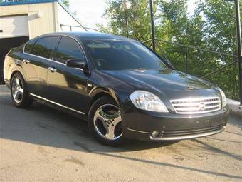 2004 Nissan Teana Photos