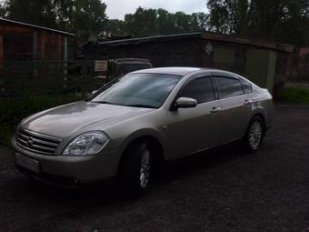 2004 Nissan Teana Photos