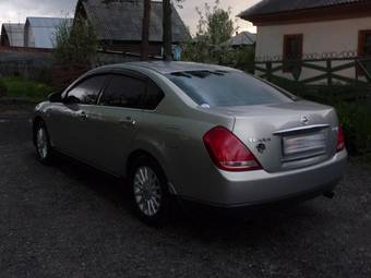 2004 Nissan Teana Photos