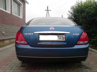 2004 Nissan Teana Pictures