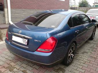 2004 Nissan Teana Photos