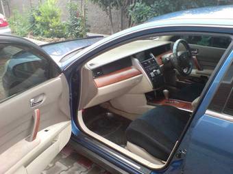 2004 Nissan Teana Pictures