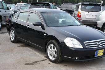 2004 Nissan Teana Pictures