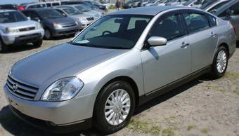 2004 Nissan Teana Pictures