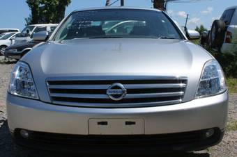 2004 Nissan Teana Pictures