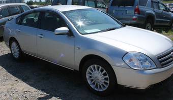 2004 Nissan Teana Photos