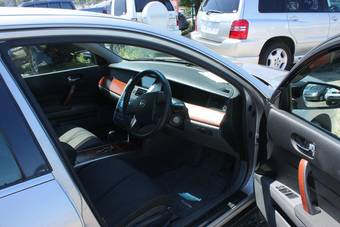 2004 Nissan Teana Photos