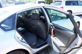 2004 Nissan Teana Pictures