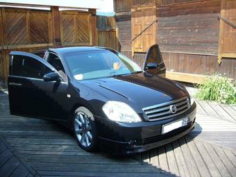 2004 Nissan Teana Pics