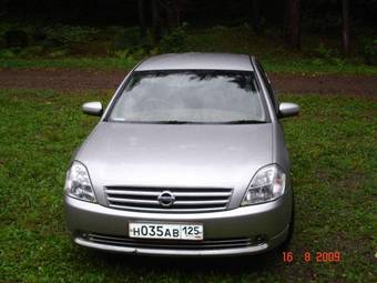 2004 Nissan Teana Pictures
