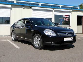 2004 Nissan Teana Pictures