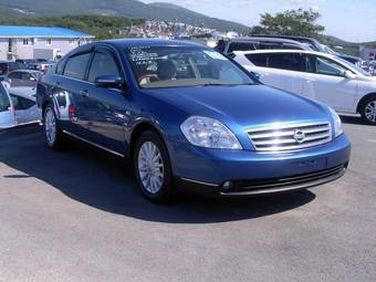 2004 Nissan Teana Photos