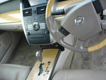 2004 Nissan Teana Photos