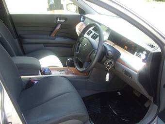 2004 Nissan Teana Photos
