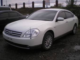 2004 Nissan Teana Photos