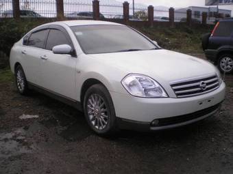 2004 Nissan Teana Photos