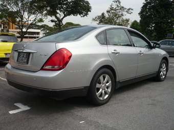 2005 Nissan Teana Photos