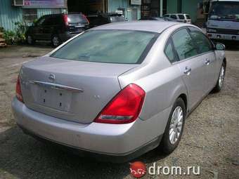 2005 Nissan Teana Pictures