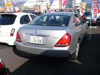 2005 Nissan Teana Photos