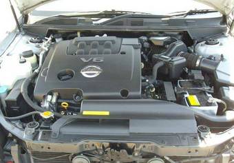 2005 Nissan Teana Pictures