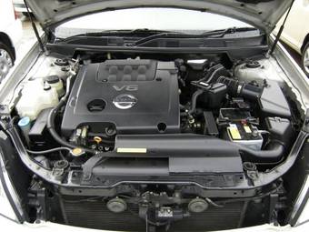 2005 Nissan Teana Pictures