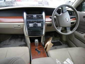 2005 Nissan Teana Photos