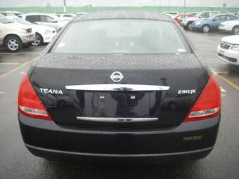2005 Nissan Teana Photos