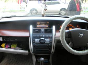 2005 Nissan Teana Photos