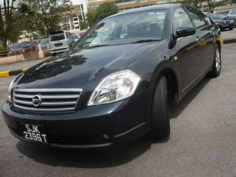 2005 Nissan Teana Photos