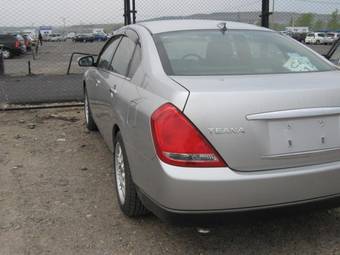 2005 Nissan Teana Photos