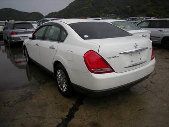 2005 Nissan Teana Pictures