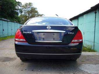 2005 Nissan Teana Wallpapers