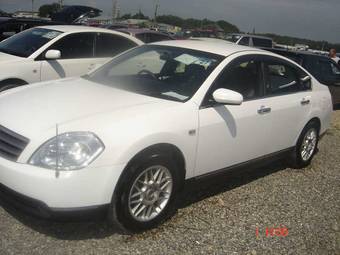 2005 Nissan Teana Pictures