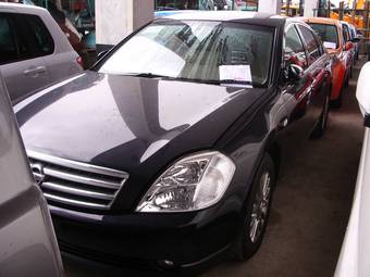 2005 Nissan Teana Photos