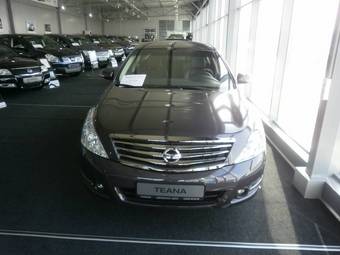 2009 Nissan Teana Photos